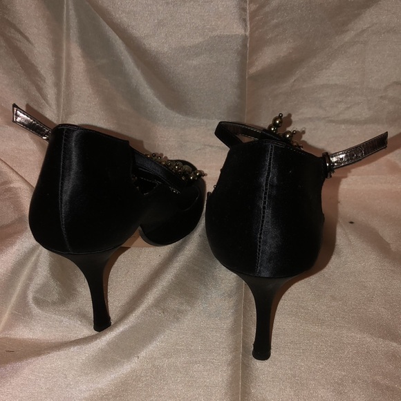 MaxStudio.com black jeweled heels - Picture 3 of 7